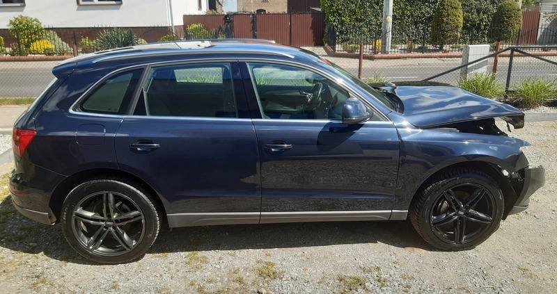 Audi Q5 cena 31900 przebieg: 227416, rok produkcji 2011 z Leszno małe 191